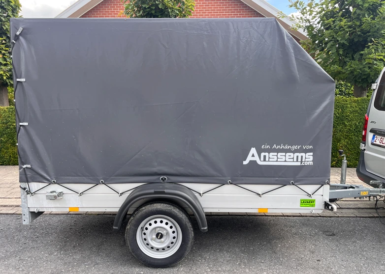Enkele as met huif 251x126x150 MTM 750KG in verhuur