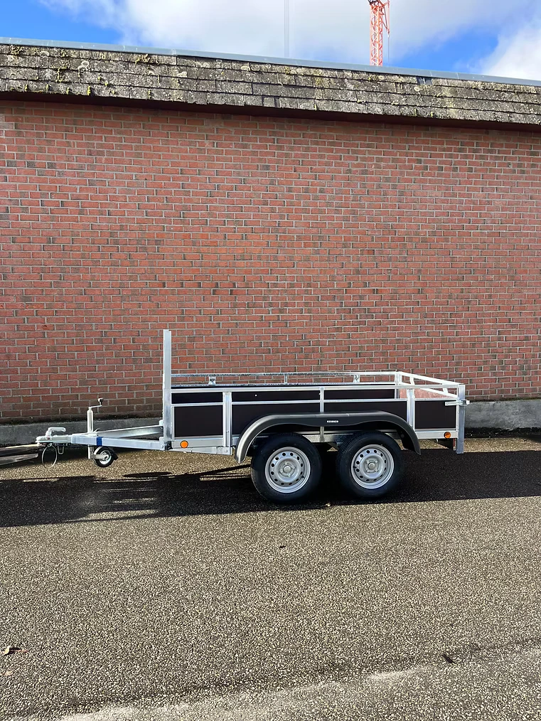 Kerenzo bakaanhangwagen op voorraad